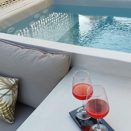 *** Boutique Syntagma Apartment W/ Plunge Pool *** Athen Eksteriør billede