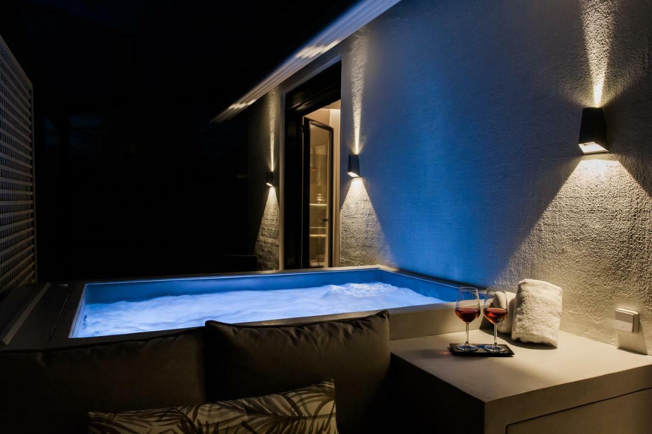 *** Boutique Syntagma Apartment W/ Plunge Pool *** Athen Eksteriør billede